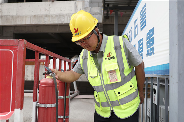 1693449019718445vTAw.jpg EF5A7119.jpg