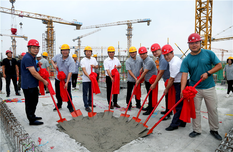 817Williamϣڱк׸԰ԣԷĿзⶥʽ