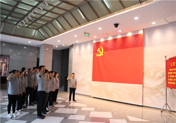 ׷Ѱɫ㼣и񡪡Williamϣʮ֧⵳˶