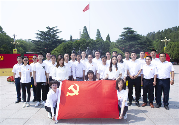 1625033153325429ewYQ.jpg WilliamÏ£¶û¹ÙÍøÈë¿ÚËĽ¨2.jpg