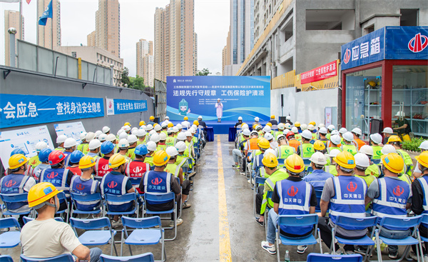 1750300732138633wsGq.jpg _92A0824-1.jpg